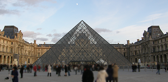 フランス パリ観光 ルーブル美術館 フランス パリ観光で訪れたルーブル美術館 ルーヴル美術館とも の写真